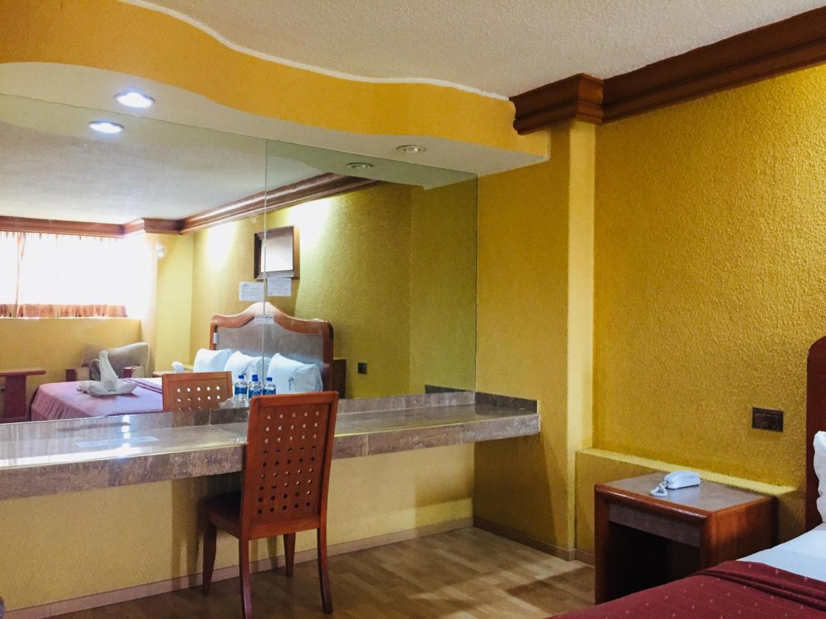 Hotel California Мехіко Екстер'єр фото